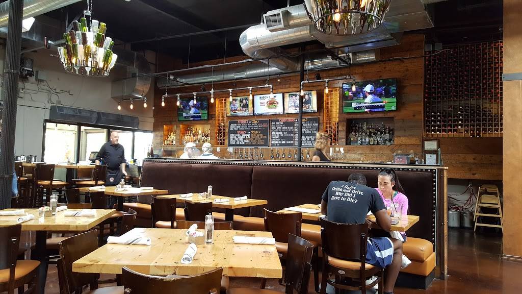 Taphouse Kitchen - Restaurant | 6137 N Scottsdale Rd #108, Scottsdale ...