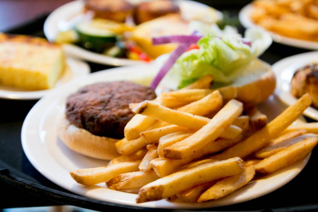 Crabby Oddwaters | restaurant | 4164, 310 Sunset Blvd N, Sunset Beach, NC 28468, USA | 9105796372 OR +1 910-579-6372