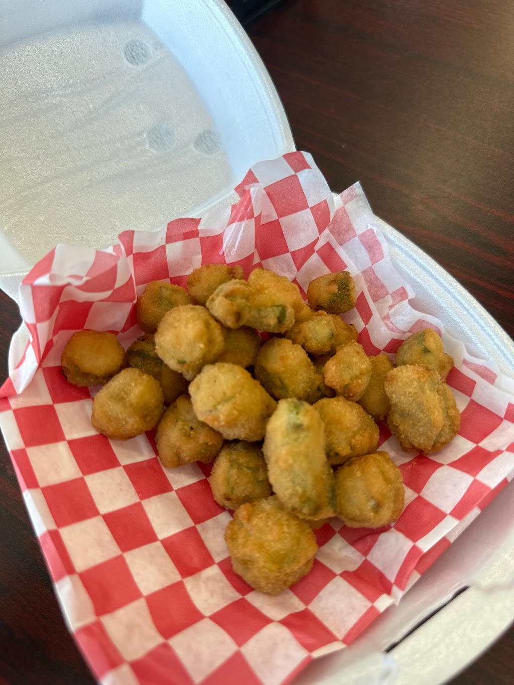 The Hangout | restaurant | 204 State Hwy 45, Bonanza, AR 72916, USA | 4792553030 OR +1 479-255-3030