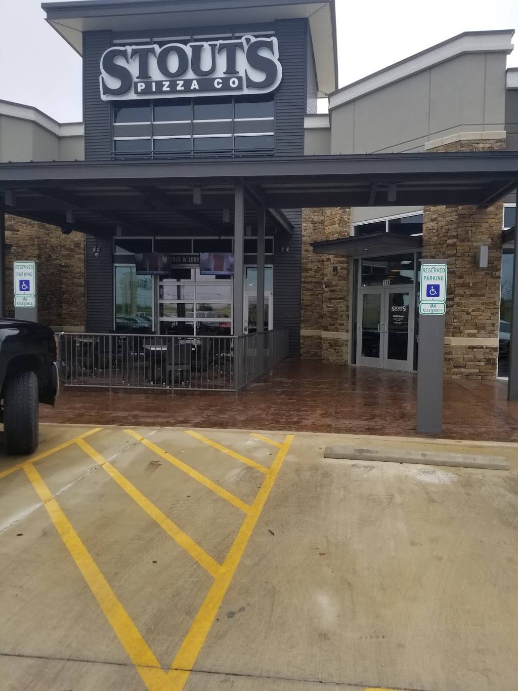 Stout's Pizza Co. Restaurant 7915 W Loop 1604 N 114, San Antonio
