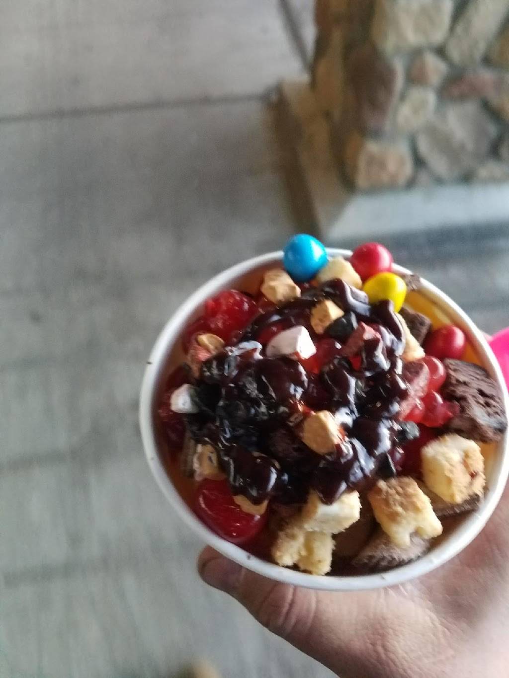 CHILLD Frozen Yogurt Cafe | cafe | 25567 Conifer Rd #130, Conifer, CO 80433, USA | 3038160838 OR +1 303-816-0838