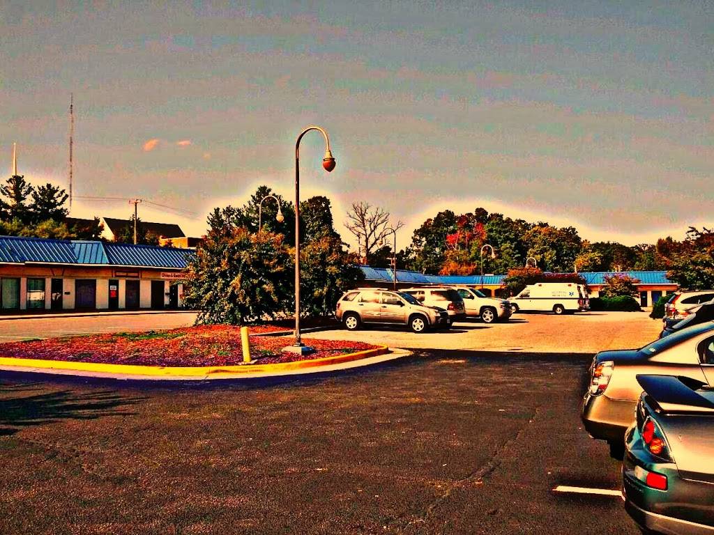 Midlothian Festival Shopping Center | shopping mall | 9550 Midlothian Turnpike, Richmond, VA 23235, USA | 5403739500 OR +1 540-373-9500
