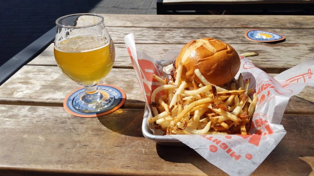 The Mighty Burger | restaurant | 5768 Olde Wadsworth Blvd, Arvada, CO 80002, USA | 3034332739 OR +1 303-433-2739