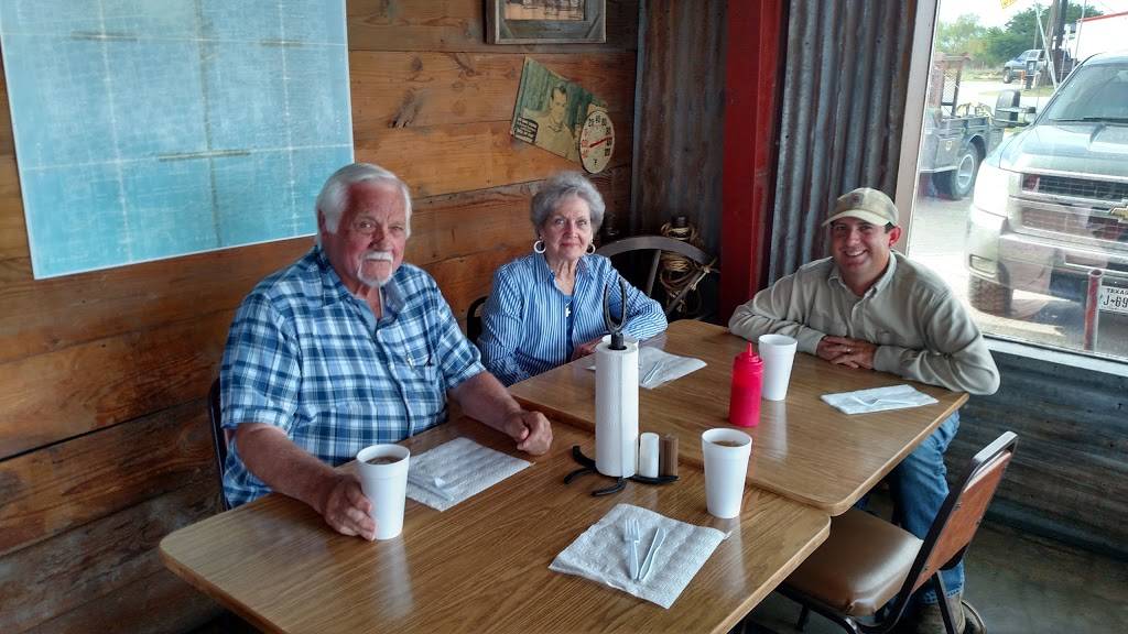 Hashknife On The Chisholm | restaurant | 8131 US-281, Mineral Wells, TX 76067, USA | 9404451899 OR +1 940-445-1899
