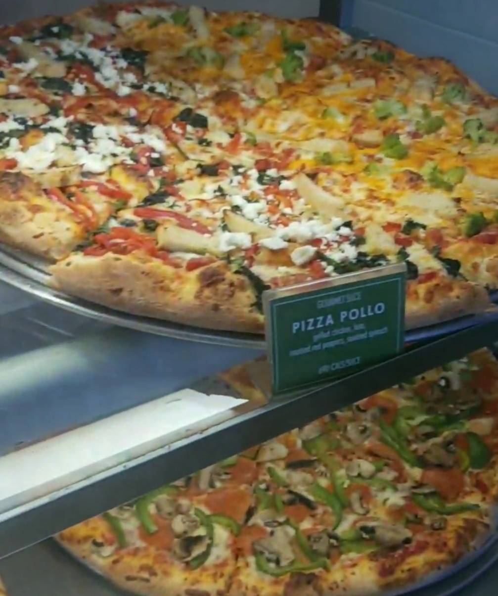 Pizza Nova | meal delivery | 1 Warren Ave, Oshawa, ON L1J 4E9, Canada | 8443103300 OR +1 844-310-3300