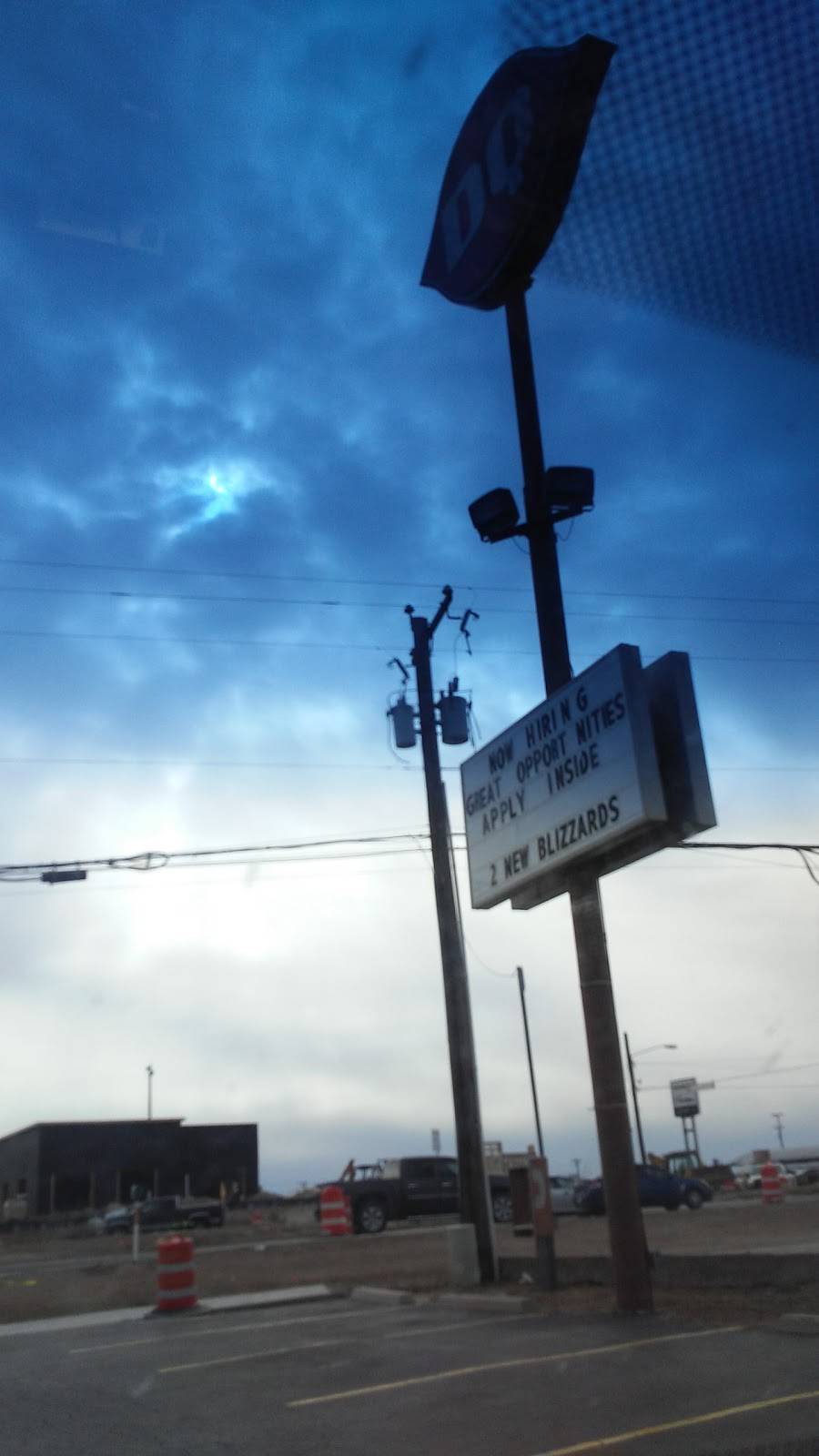 Dairy Queen Store | restaurant | 3205 Fort Worth Hwy, Weatherford, TX 76087, USA | 8175985974 OR +1 817-598-5974