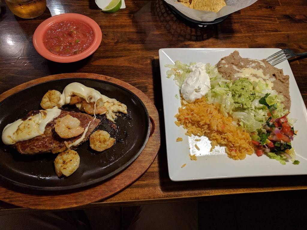 El Potrero | restaurant | 247 N 8th St #120, Lincoln, NE 68508, USA | 4024774551 OR +1 402-477-4551