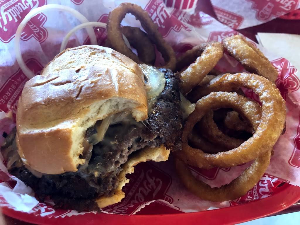 Freddys Frozen Custard & Steakburgers | restaurant | 9000 S Western Ave, Oklahoma City, OK 73139, USA | 4056927979 OR +1 405-692-7979