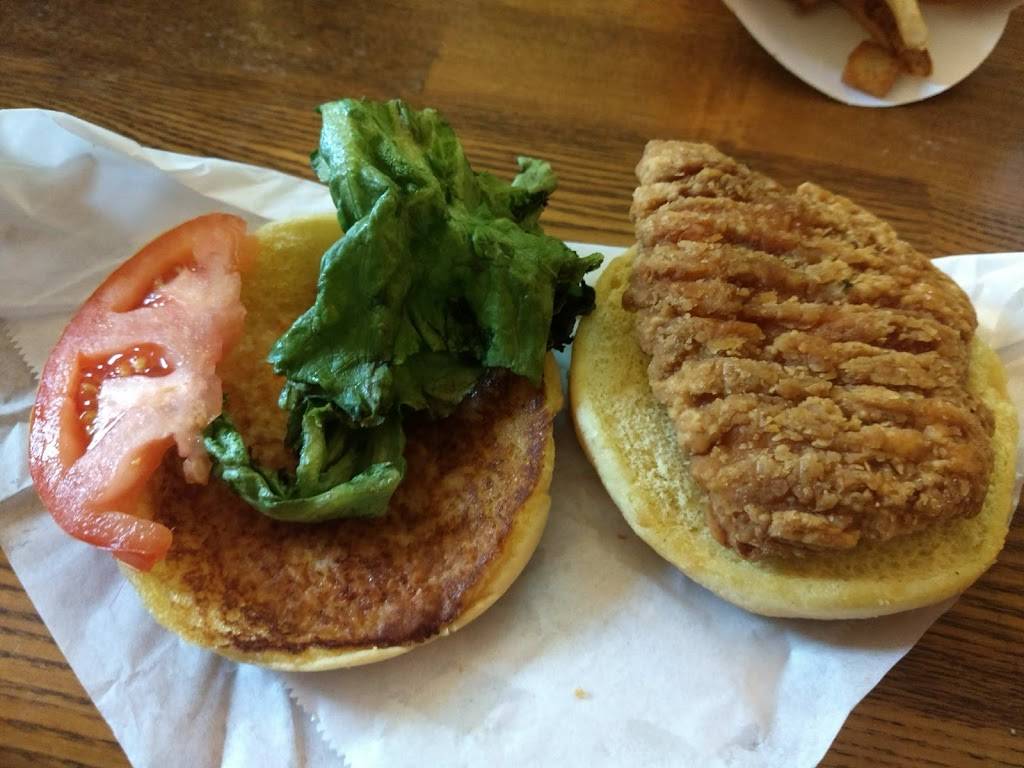 Bojangles Famous Chicken n Biscuits | restaurant | 2419 Laurens Rd, Greenville, SC 29607, USA | 8642341067 OR +1 864-234-1067