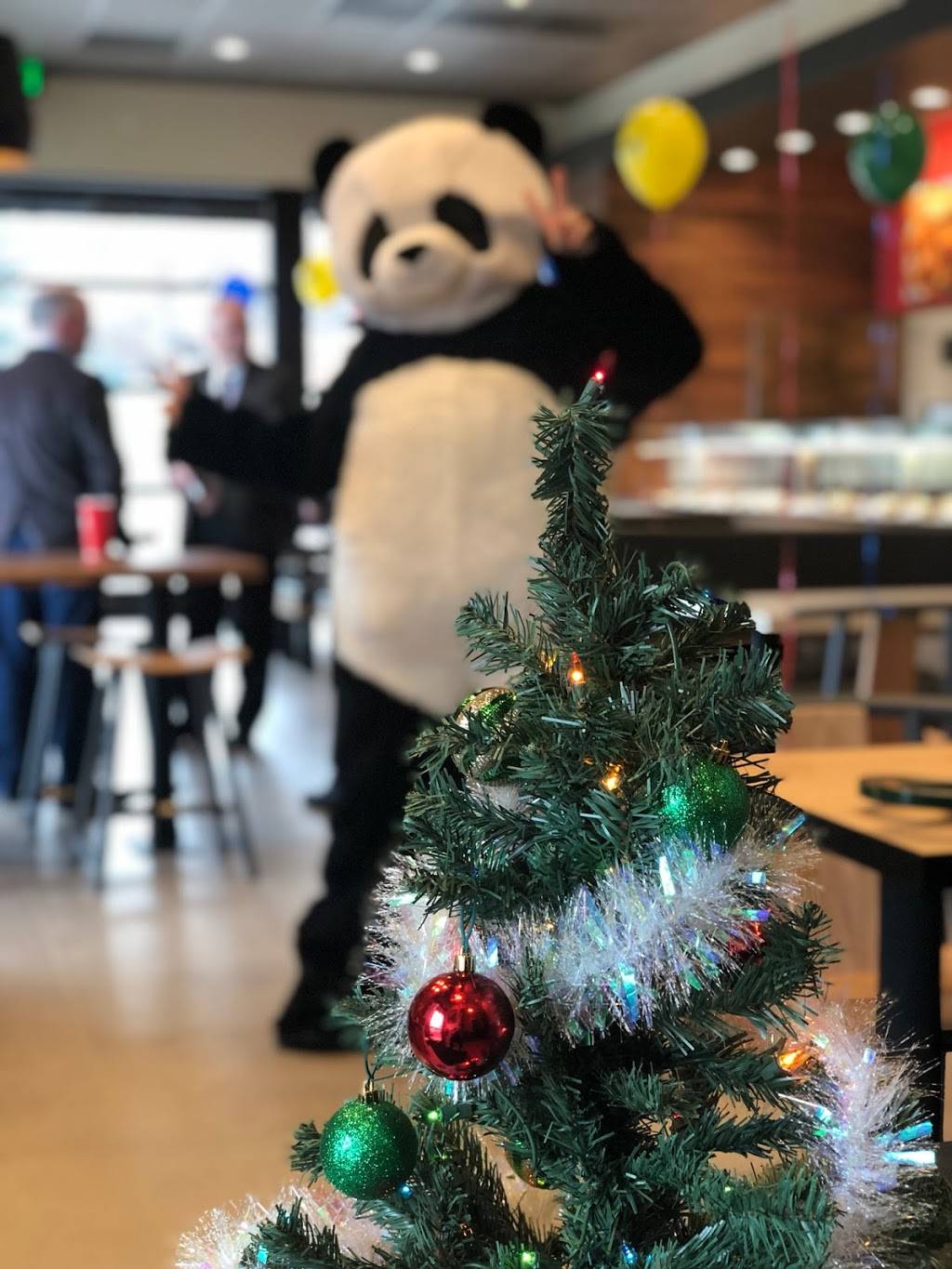 Panda Express - Restaurant | 2720 N Grandview Blvd, Waukesha, WI 53188, USA