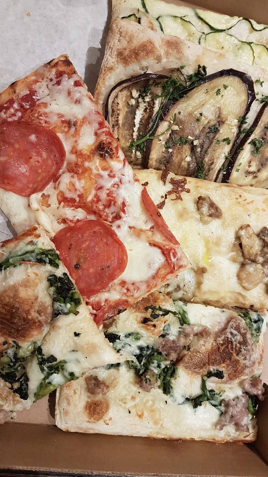Taglio di Roma | restaurant | 949 Boulevard dAuteuil, Laval, QC H7E 5J7, Canada | 4509368660 OR +1 450-936-8660