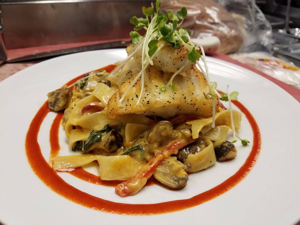 Quintessential Dining and Nightlife | night club | 149 N Main St, St Charles, MO 63301, USA | 6364432211 OR +1 636-443-2211
