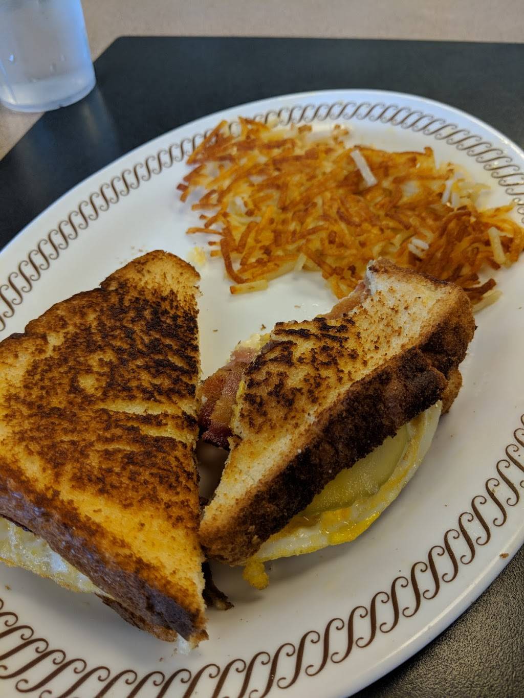 Waffle House | meal takeaway | 817 Conover Blvd W, Conover, NC 28613, USA | 8284644288 OR +1 828-464-4288
