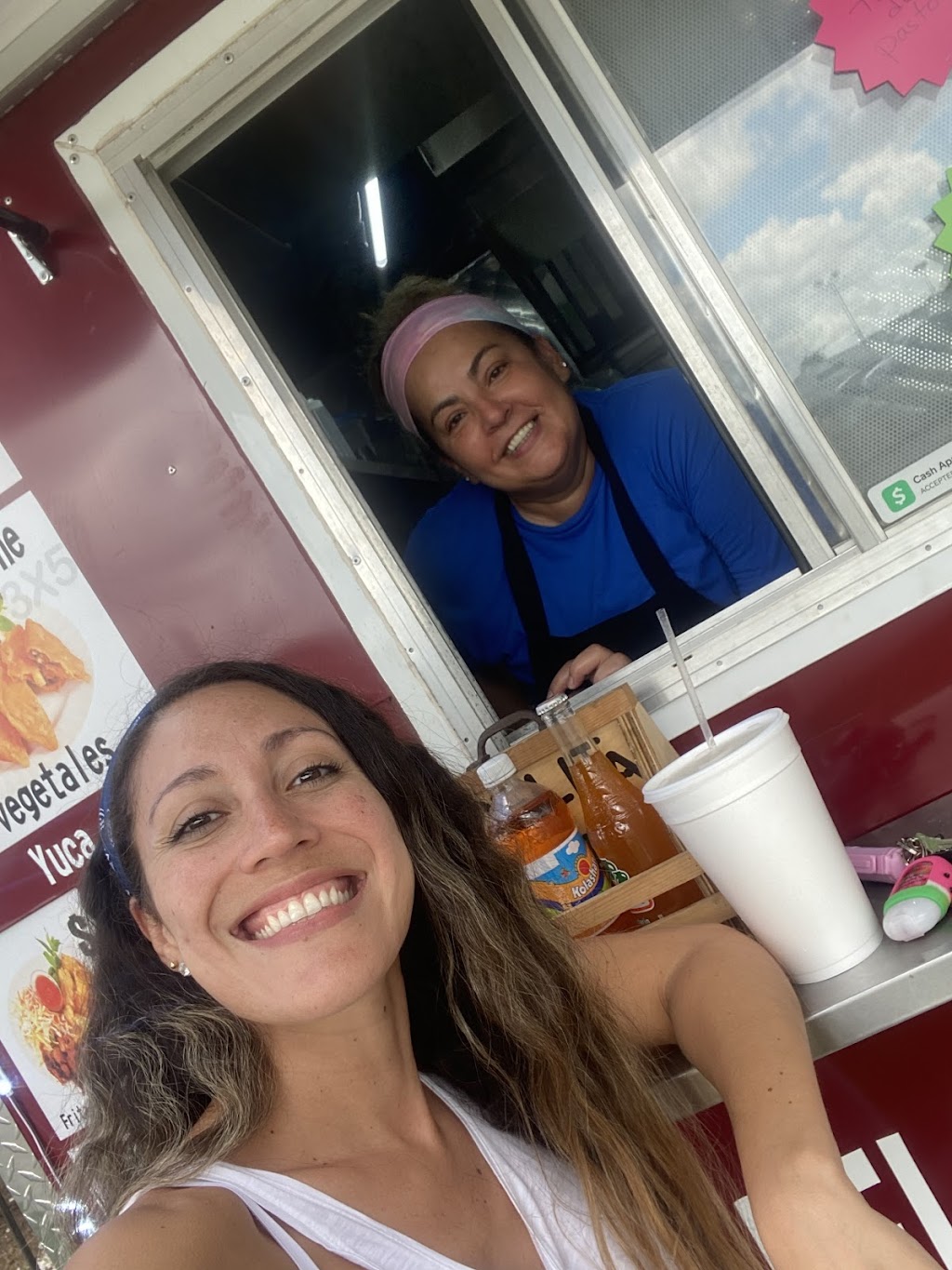 Adelita Pupuseria y Mas (Food Truck) 6715 Gulf Fwy, Houston, TX 77087