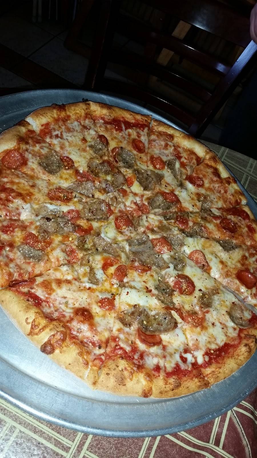 Tonys Family Ristorante And Pizzeria | restaurant | 460 W Penn Ave, Robesonia, PA 19551, USA | 6106935720 OR +1 610-693-5720