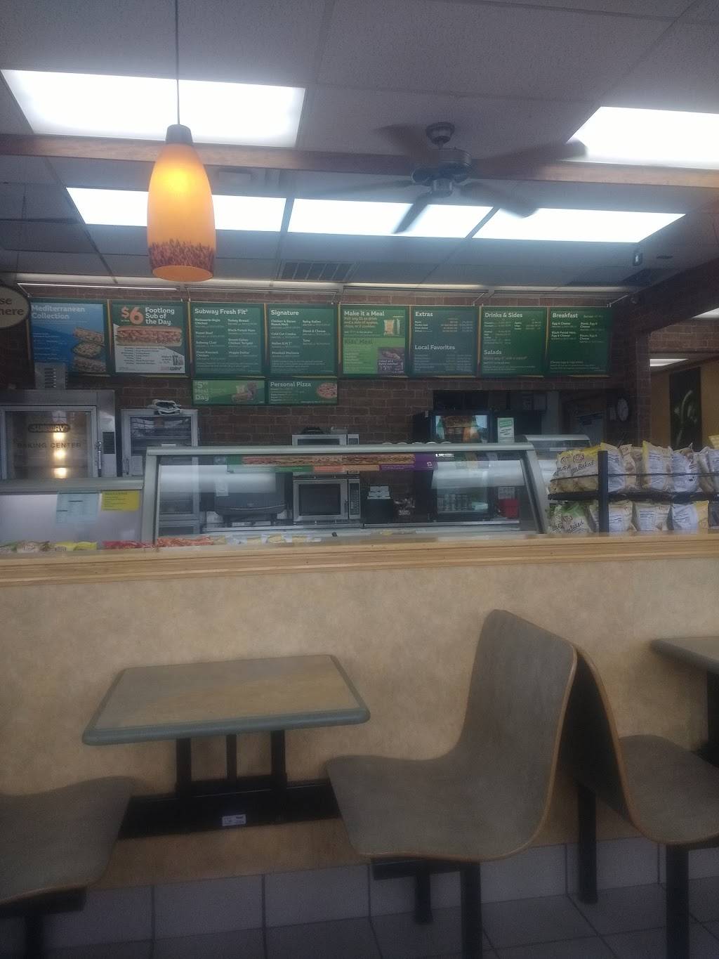 Subway | meal takeaway | 2717 N 90th St, Omaha, NE 68134, USA | 4023933399 OR +1 402-393-3399