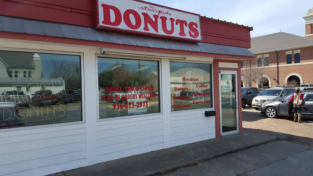 Snowflake Donuts | bakery | 403 Holland St, Navasota, TX 77868, USA | 9368252973 OR +1 936-825-2973