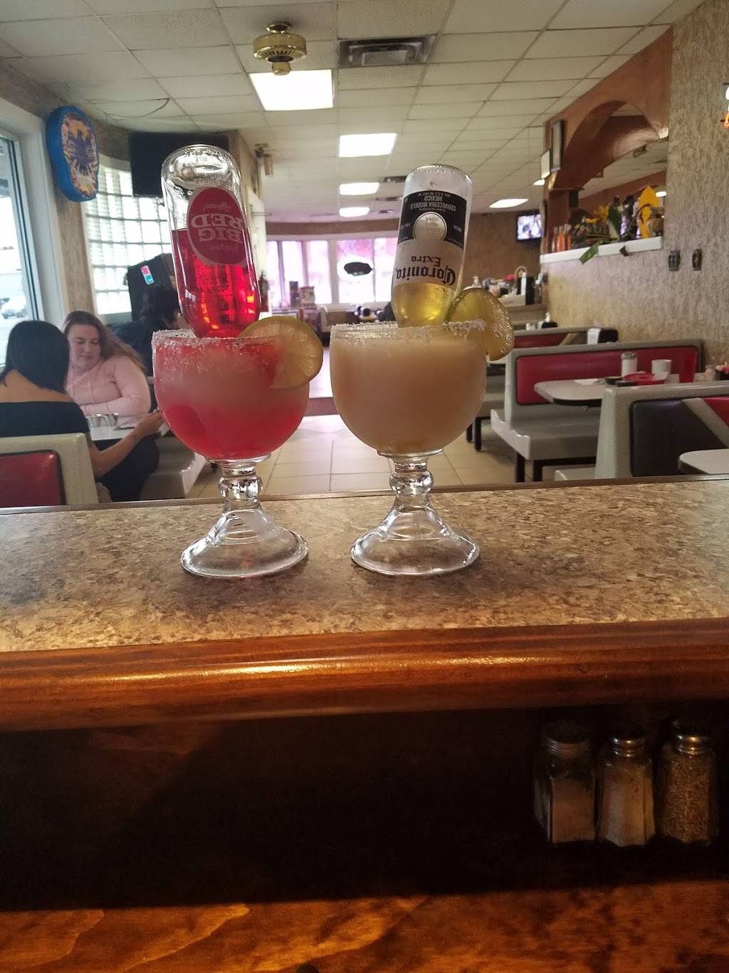 New Rodeo | restaurant | 407 E Rio Grande St, Victoria, TX 77901, USA | 3615758210 OR +1 361-575-8210