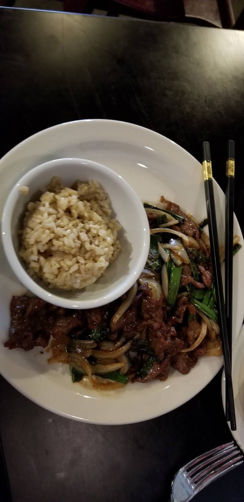 Double Happiness Chinese Restaurant | restaurant | 7122 Market St, Wilmington, NC 28411, USA | 9106861988 OR +1 910-686-1988