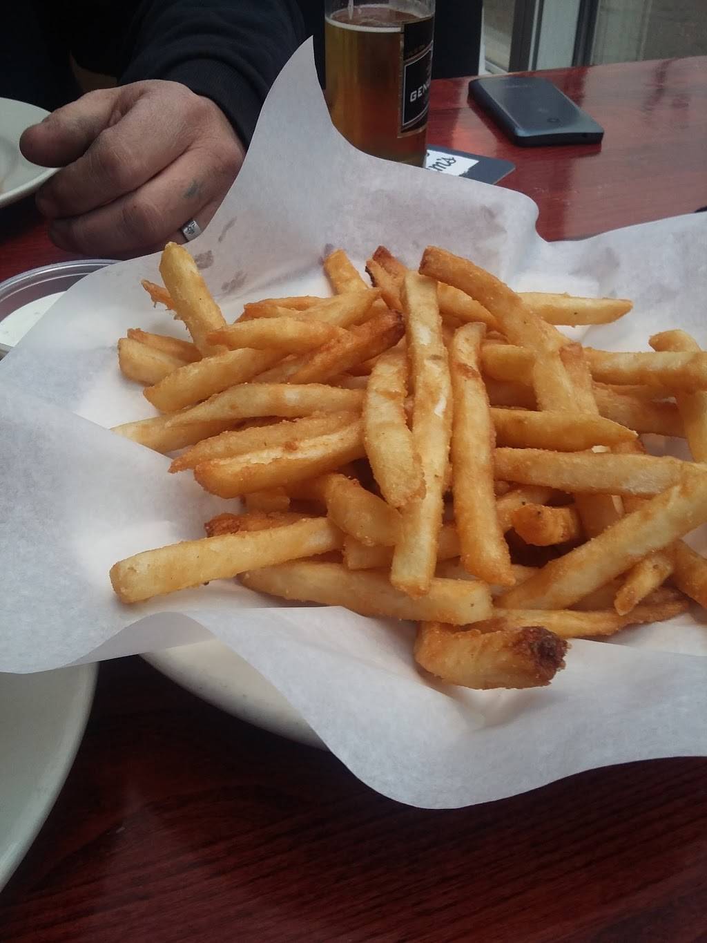 Welschs Big Ten Tavern | restaurant | 4703 US-10, Arden Hills, MN 55112, USA | 6516337253 OR +1 651-633-7253