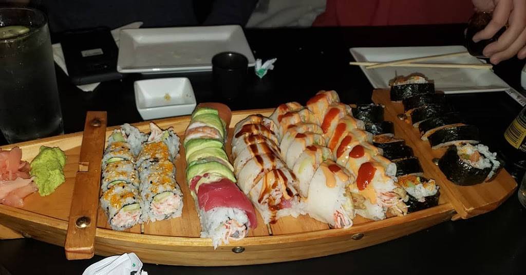 Seven Shichi Sushi Bar | restaurant | 28 E Main St, Belleville, IL 62220, USA | 6182776702 OR +1 618-277-6702