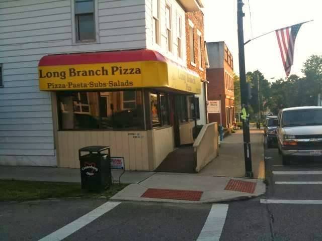 Long Branch Pizza | restaurant | 7 W Main St, Centerburg, OH 43011, USA | 7406257757 OR +1 740-625-7757