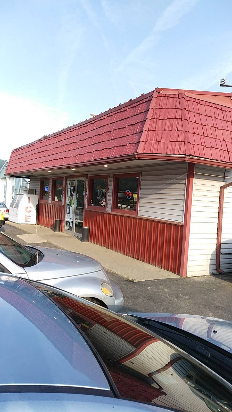 Munchies Dining | restaurant | 22287 US-6, Port Allegany, PA 16743, USA | 8146427110 OR +1 814-642-7110