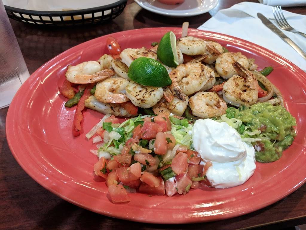 El Mariachi Loco Cantina | restaurant | 12315 Natural Bridge Rd, Bridgeton, MO 63044, USA | 3147365150 OR +1 314-736-5150