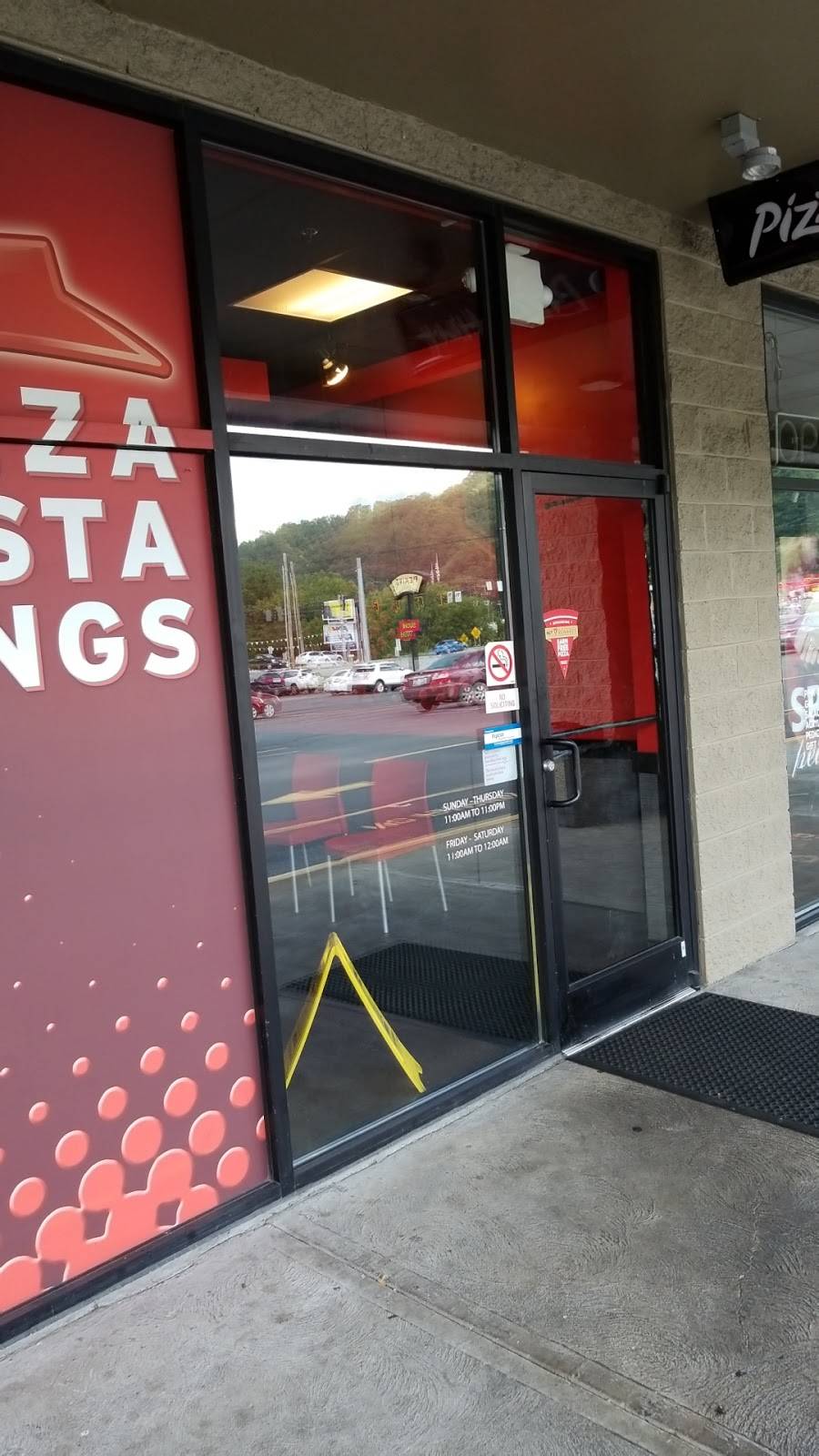 Pizza Hut | meal takeaway | 4507 N Mayo Trail, Pikeville, KY 41501, USA | 6064321966 OR +1 606-432-1966