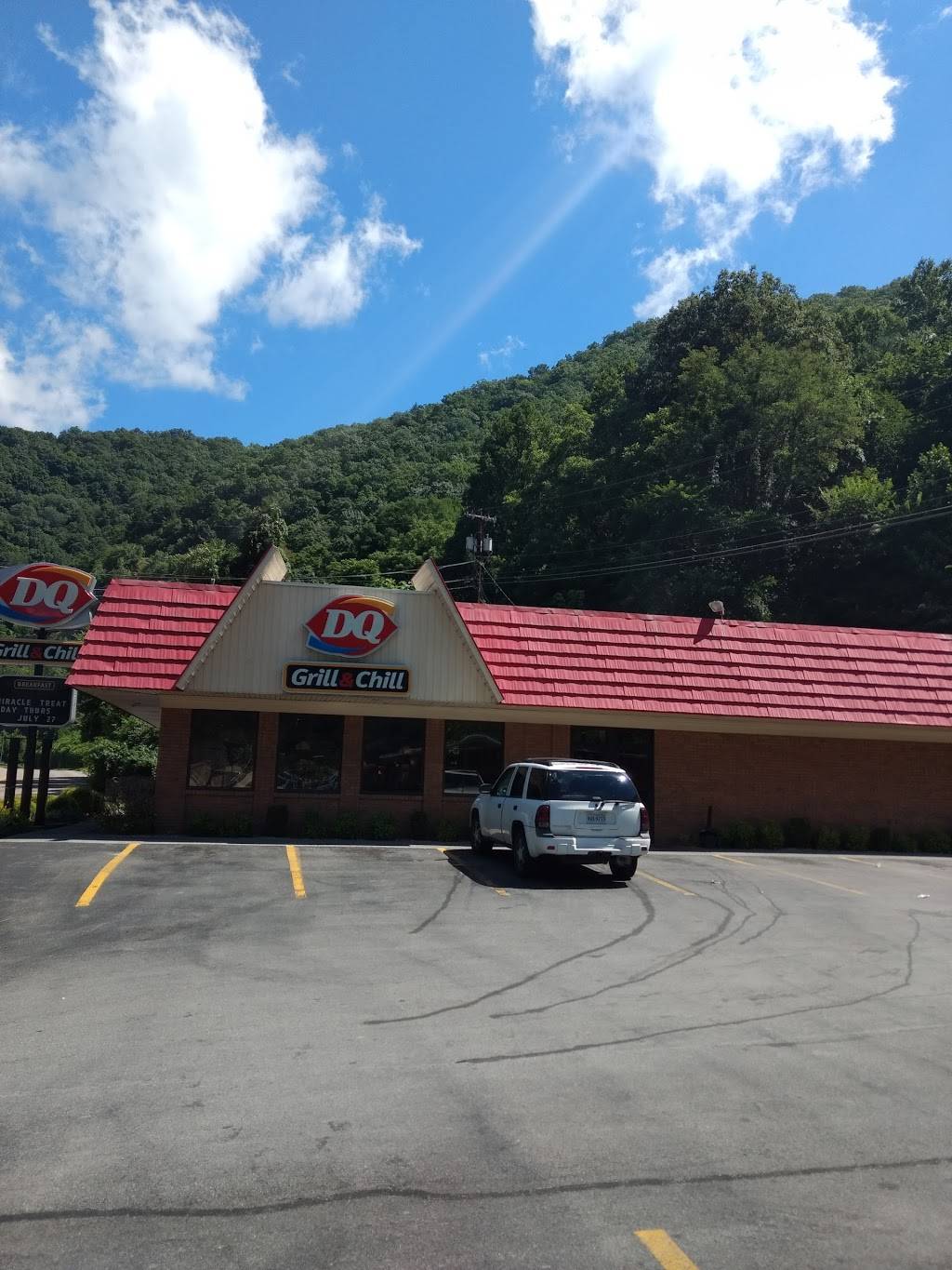 Dairy Queen - Restaurant | 18856 Riverside Dr, Vansant, VA 24656, USA