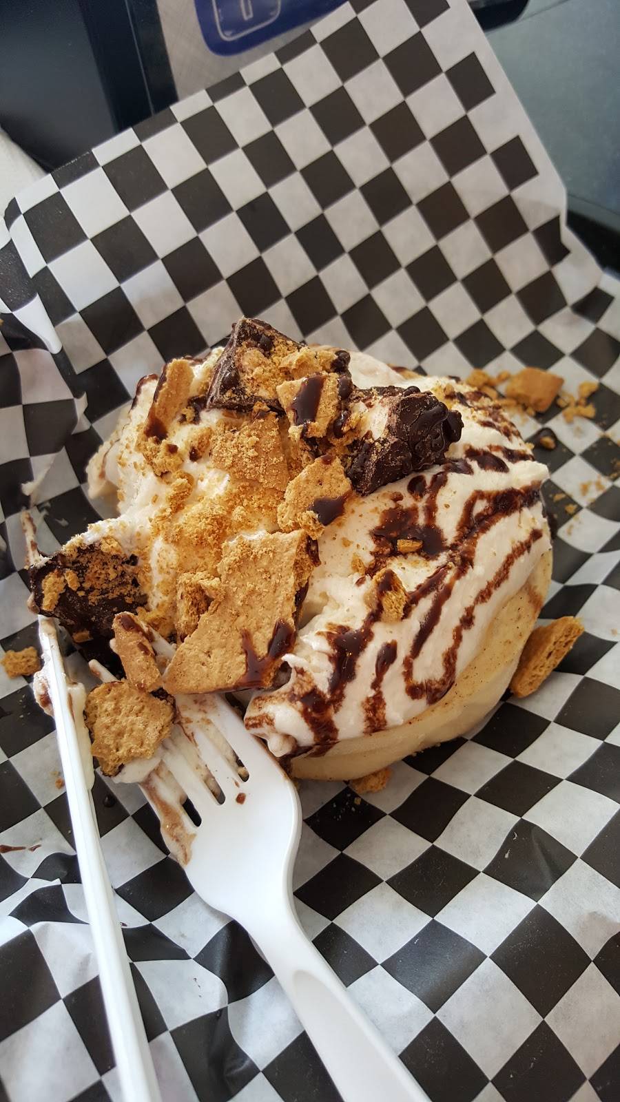 Cinnaholic | bakery | 2704 E Southlake Blvd Ste 102, Southlake, TX 76092, USA | 8177490246 OR +1 817-749-0246