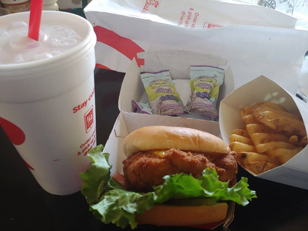 Chick-fil-A | restaurant | 200 S Vincent Ave, West Covina, CA 91790, USA | 6262102693 OR +1 626-210-2693