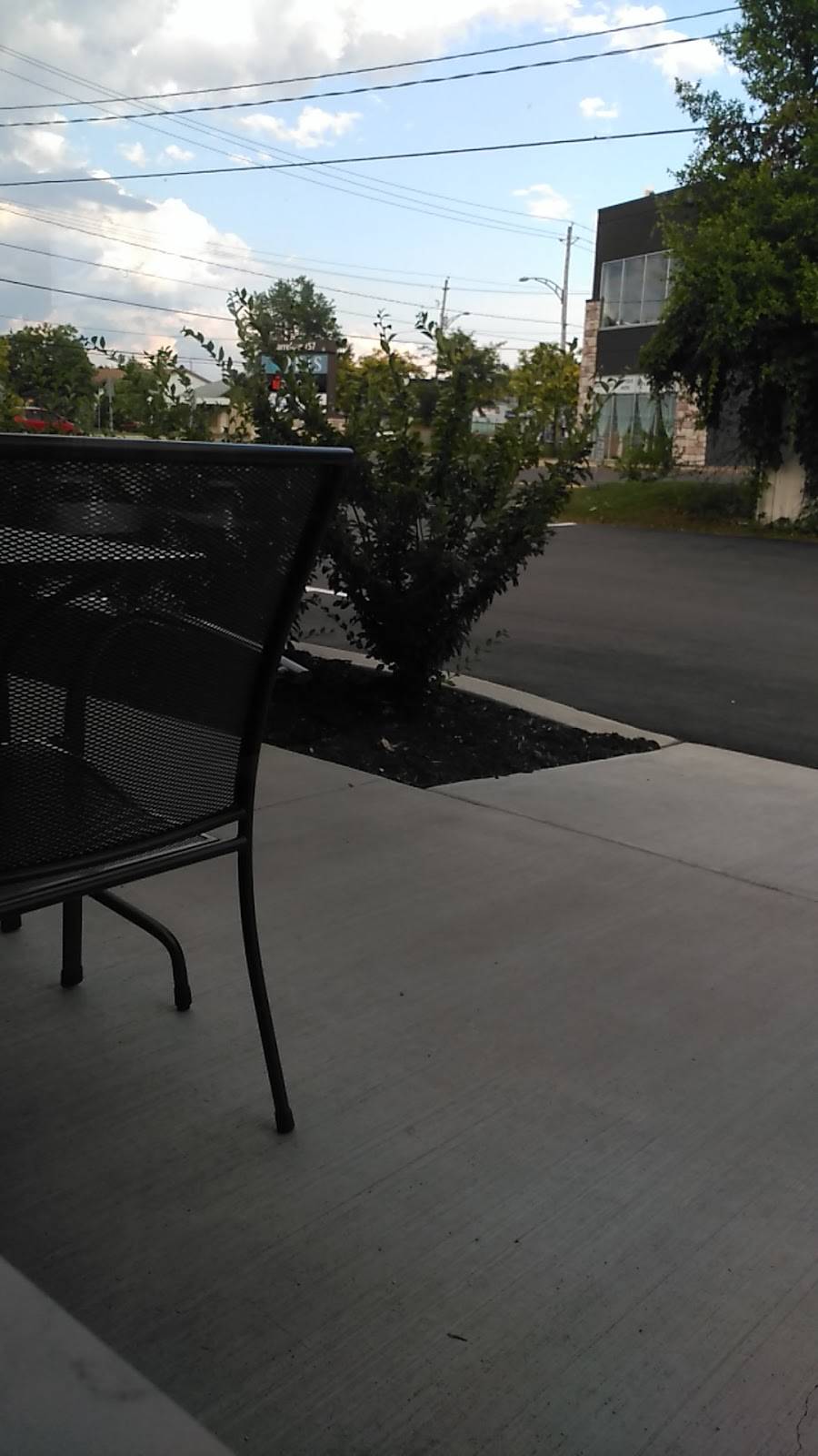 Café Dépôt | cafe | 771 Boul du, Boulevard Curé-Labelle, Blainville, QC J7C 2K4, Canada | 4509792641 OR +1 450-979-2641
