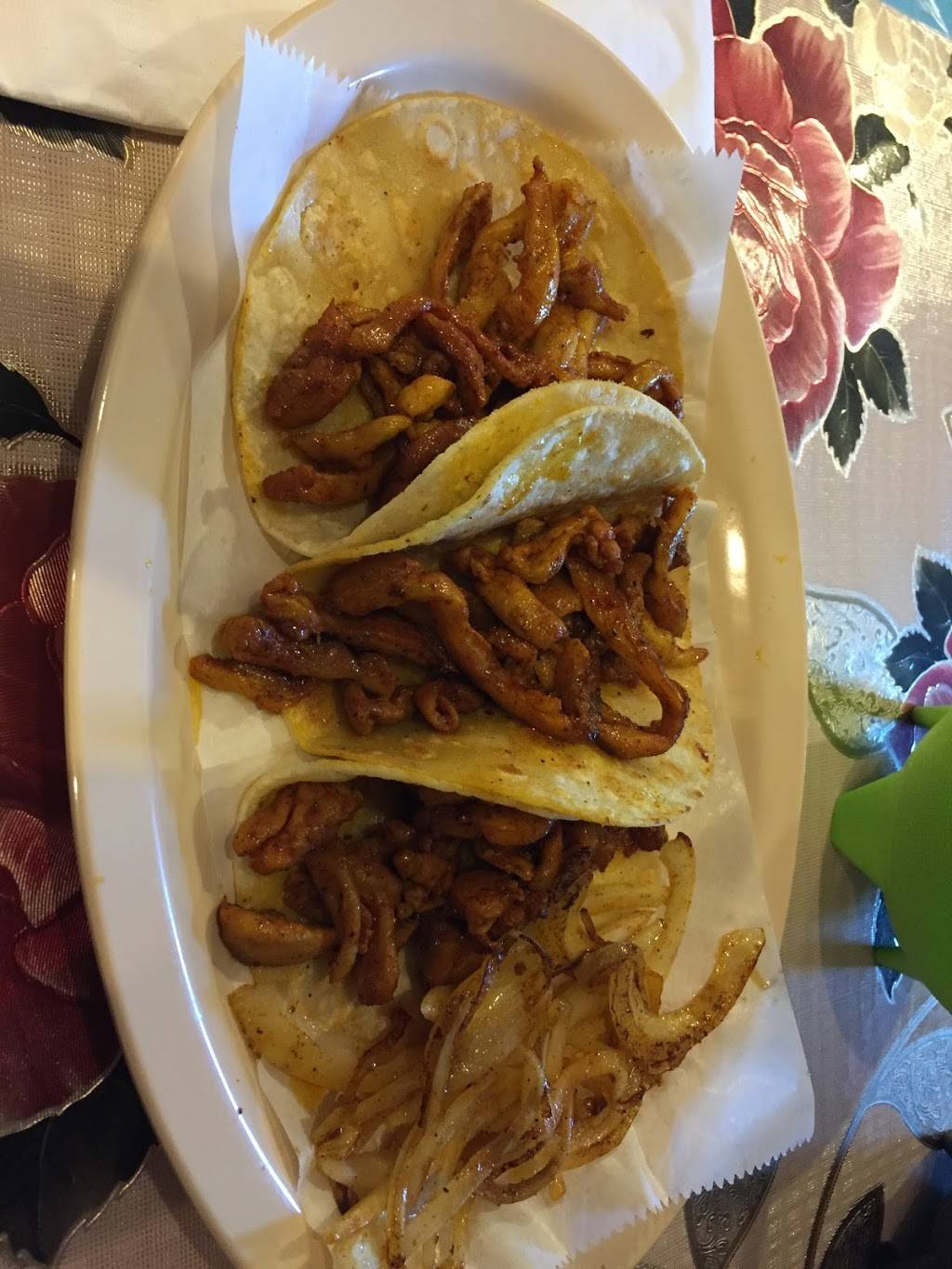Tacos Santa Cruz | restaurant | 333 N Engineer Ave, Sedalia, MO 65301, USA | 6609511400 OR +1 660-951-1400