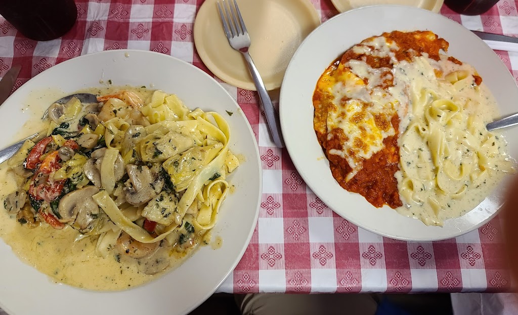 Arti’s Italian Restaurant | restaurant | 214 S Oak St, Pecos, TX 79772, USA | 4324459945 OR +1 432-445-9945