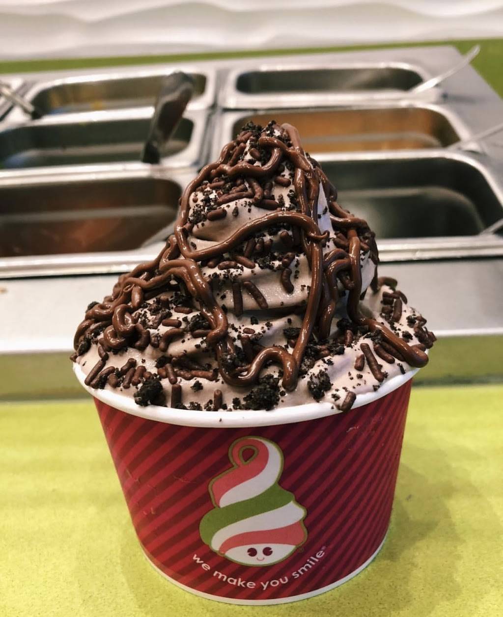 Menchies Frozen Yogurt | bakery | 510 Hidden Valley Pkwy Suite #102, Corona, CA 92879, USA | 9518984523 OR +1 951-898-4523