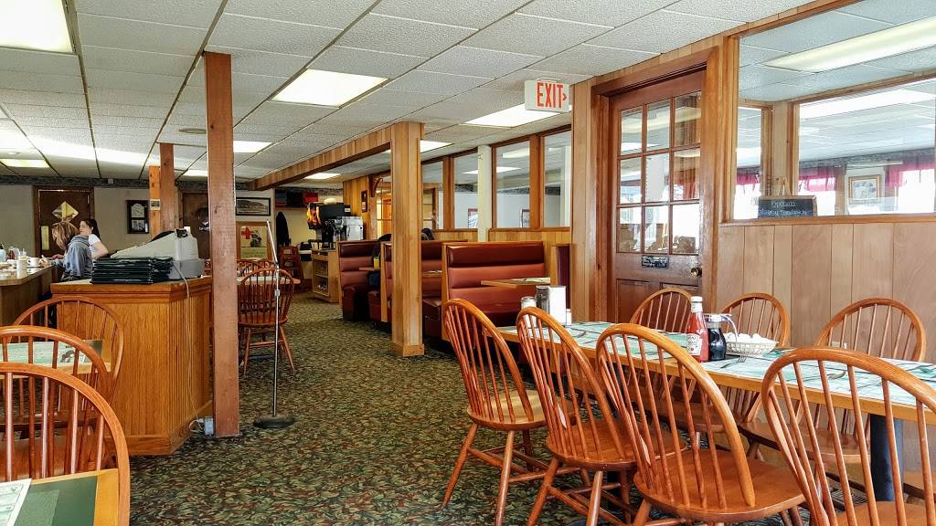 Pegs Restaurant | restaurant | 86 Main St, North Woodstock, NH 03262, USA | 6037452740 OR +1 603-745-2740