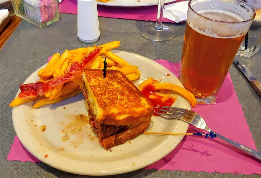 The Phils Tavern | restaurant | 931 Butler Pike, Blue Bell, PA 19422, USA | 2156435664 OR +1 215-643-5664