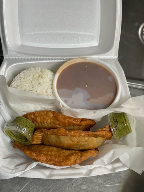 Fi5e Js | restaurant | 205 PA-196, Tobyhanna, PA 18466, USA | 3053933599 OR +1 305-393-3599