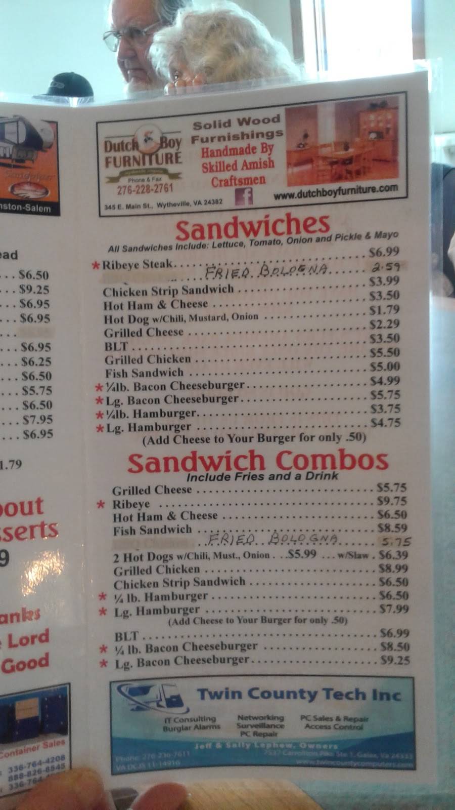 Judys Family Diner | restaurant | 2606 E Lee Hwy, Wytheville, VA 24382, USA | 2766371239 OR +1 276-637-1239