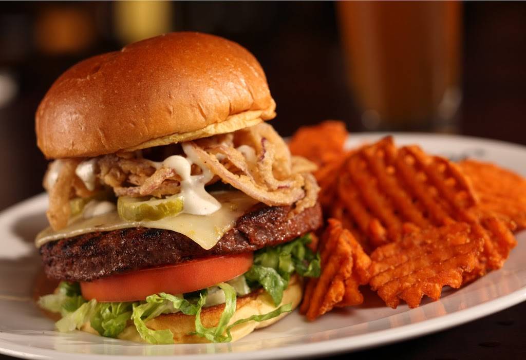 Firebirds Wood Fired Grill | restaurant | 9611 N Meridian St, Indianapolis, IN 46290, USA | 3175643042 OR +1 317-564-3042