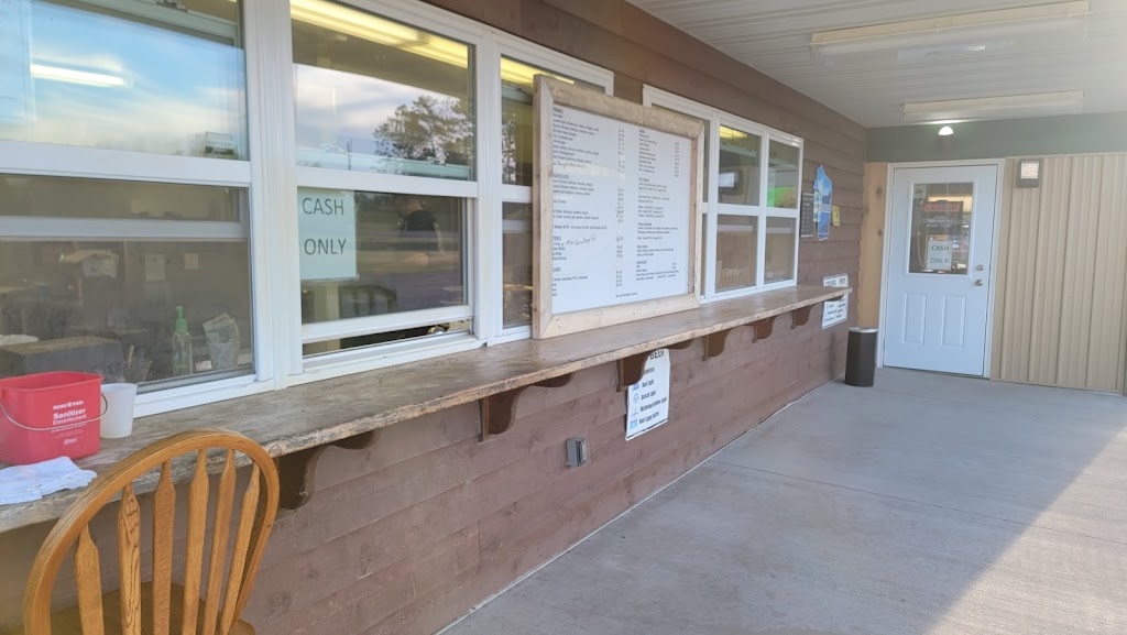 Holly's Drive In Bar and Grill 7809 Co Rd F, Danbury, WI 54830, USA