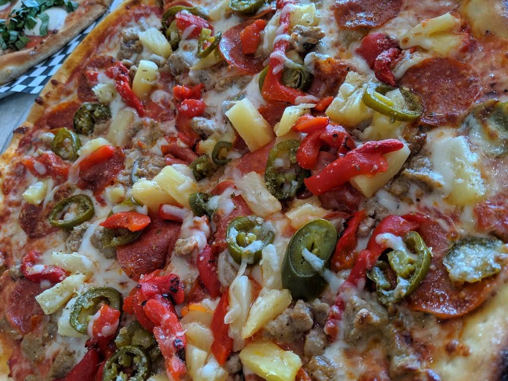 La Pietra-Woodfired Pizza | restaurant | 30 S Side Square, Cooper, TX 75432, USA | 9033003547 OR +1 903-300-3547