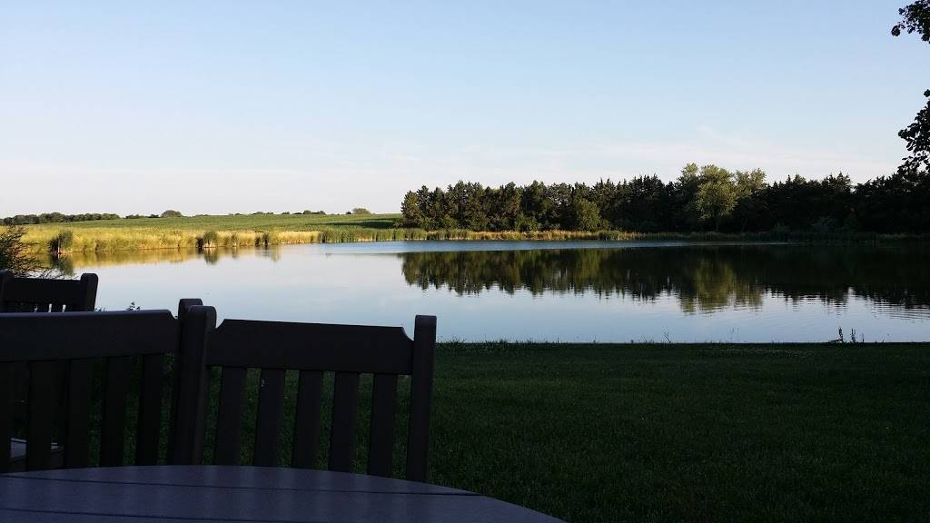 Lakehouse Farm & Prairie Plate | restaurant | 10405 Branched Oak Rd, Waverly, NE 68462, USA | 4027862239 OR +1 402-786-2239