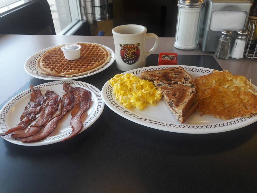 Waffle House Meal takeaway 1326 Veterans Pkwy, Columbus, GA 31901, USA