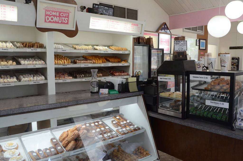 Home Cut Donuts, Inc. | cafe | 815 W Jefferson St, Joliet, IL 60435, USA | 8157273511 OR +1 815-727-3511