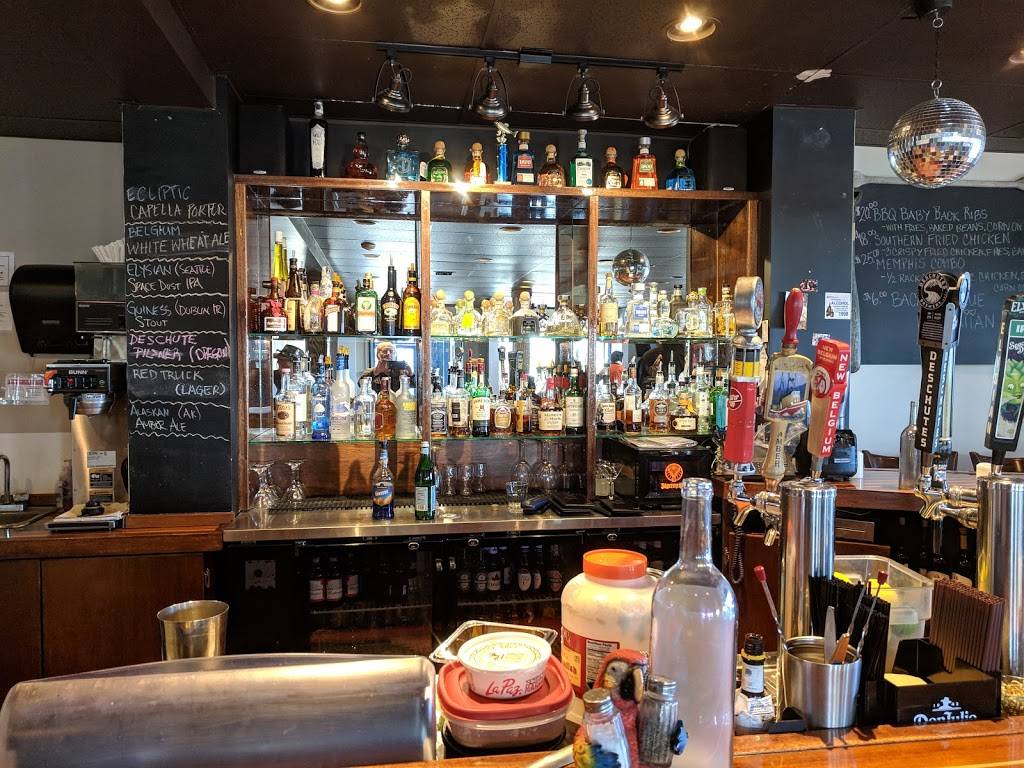 Breakwaters Bar & Grill | Simundson Dr, Point Roberts, WA 98281, USA