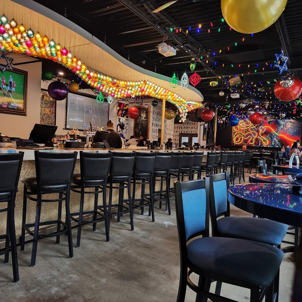 Society | night club | 2050 Central St, Kansas City, MO 64108, USA | 8166433300 OR +1 816-643-3300