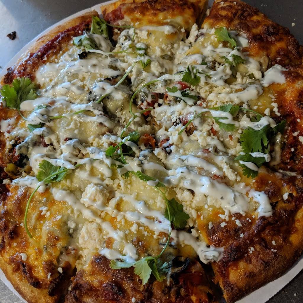 Fat Boys Pizza | restaurant | 1627 Washington St, Davenport, IA 52804, USA | 5633225446 OR +1 563-322-5446