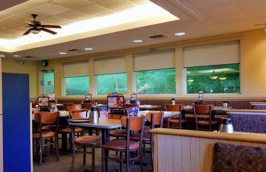 IHOP | restaurant | 3926 Franklin Rd SW, Roanoke, VA 24014, USA | 5407767775 OR +1 540-776-7775